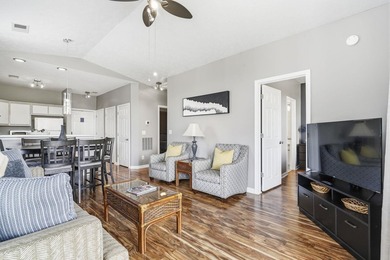 Welcome to this beautifully maintained unit in River Oaks - photo 14