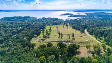 Own Your Slice of Paradise on Lake Sam Rayburn Welcome to a rare - photo 4