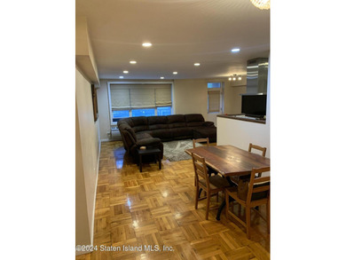 WELCOME TO THIS EXCEPTIONAL AND RARE FIND OF A 3 BEDROOM, 2 BATH - photo 5