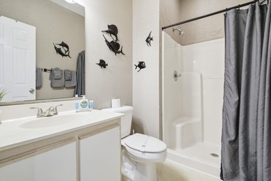 Welcome to this beautifully maintained unit in River Oaks - photo 29