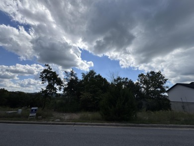 Lake Lot Sale Pending in Hollister, Missouri