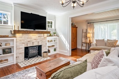 Located in the heart of West Irondequoit, this beautifully - photo 11