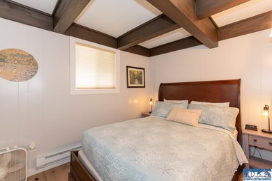 Rare opportunity to own a proven income-producing duplex on - photo 35