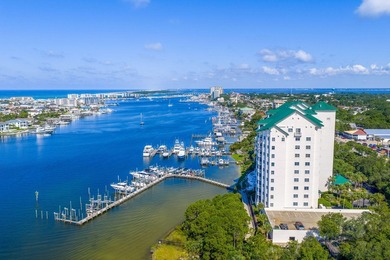 Experience luxury waterfront living with breathtaking panoramic - photo 4