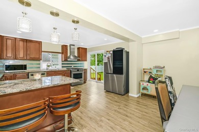 Welcome to this beautiful expanded cape located in Islip. This - photo 5