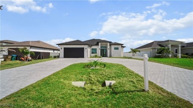 Cape Coral Lakes Area Home For Sale in Cape Coral Florida