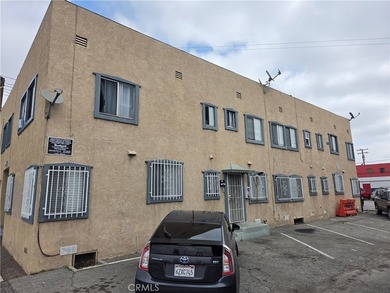 Excellent mixed-use investment opportunity on Pacific Coast - photo 3