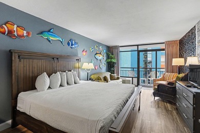 Investor-ready efficiency condo located in the iconic Landmark - photo 3