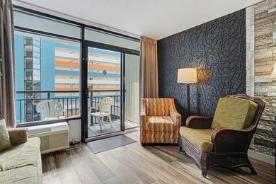 Investor-ready efficiency condo located in the iconic Landmark - photo 5