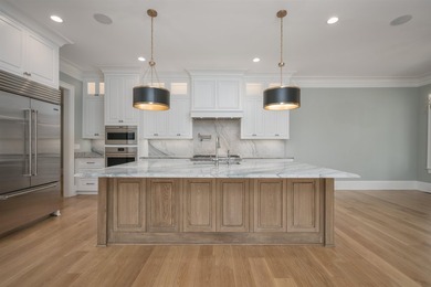 THIS IS LUXURY GOLF COURSE LIVING AT ITS FINEST!!! Experience - photo 19