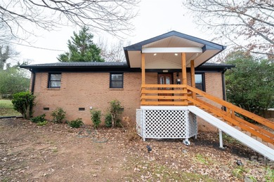 Amazing combination of MAIN house, an Accessory Dwelling Unit