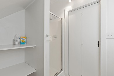 Spacious New Englander offering the perfect blend of classic - photo 25
