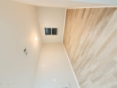 Well-designed single-family home featuring open-concept living - photo 29