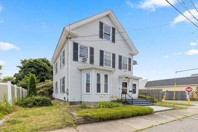 Spacious New Englander offering the perfect blend of classic - photo 29