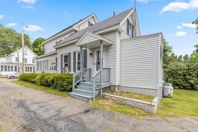 Spacious New Englander offering the perfect blend of classic - photo 32