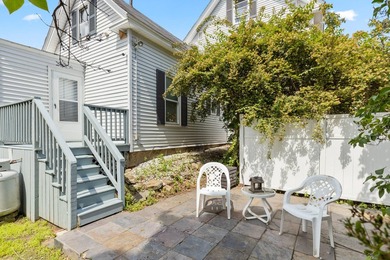 Spacious New Englander offering the perfect blend of classic - photo 35