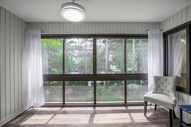 Welcome home to luxury, resort-style living at Glen Atrium - photo 7