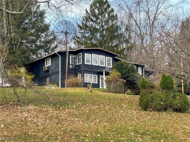Lake Tomahawk - Columbiana County Home For Sale in Negley Ohio