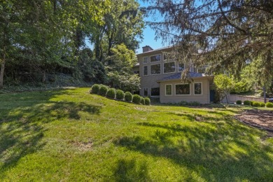 Lakefront Living Under $1M - Private Dock & More! - photo 4