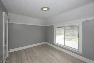 Welcome home to this recently updated Colonial conveniently - photo 11