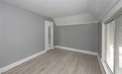 Welcome home to this recently updated Colonial conveniently - photo 12