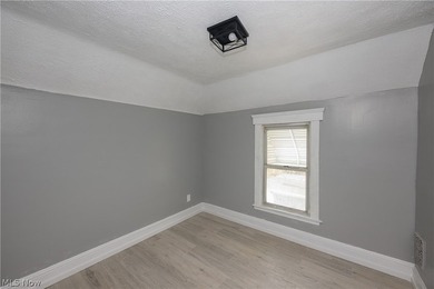 Welcome home to this recently updated Colonial conveniently - photo 13