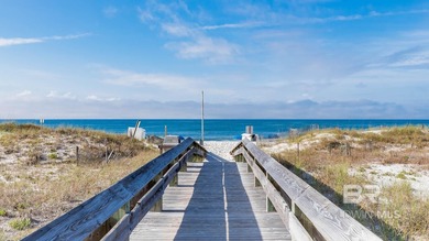 This beautifully appointed 3-bedroom, 2-bath condo in Phoenix