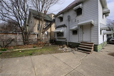 Welcome home to this recently updated Colonial conveniently - photo 18