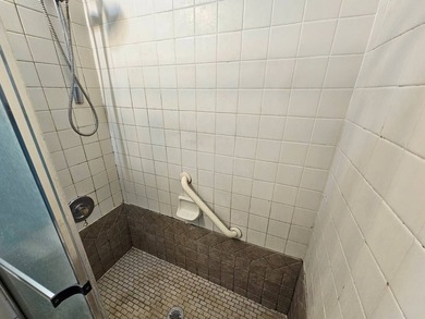Welcome to your peaceful retreat in this beautiful 2-bedroom - photo 25