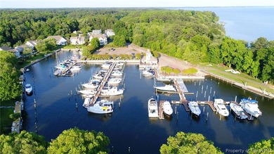 Enjoy gracious living in this stately golf-front brick home in - photo 47