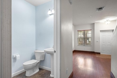 This River Oaks townhome has over 1,900 feet of living area! - photo 7