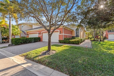 This Pristine corner townhome in Harbour Island at Palm Cove - photo 11