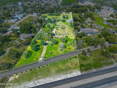 Prime 8.5-Acre Gulf View Property on Historic Scenic Drive - - photo 3