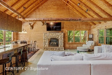 Your Dream Homestead Awaits: 3-Bedroom Log Home with Exceptional - photo 14