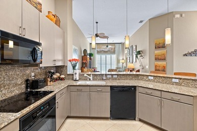 This Pristine corner townhome in Harbour Island at Palm Cove - photo 17