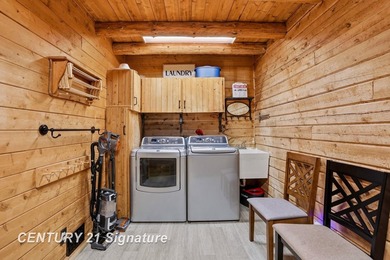 Your Dream Homestead Awaits: 3-Bedroom Log Home with Exceptional - photo 36