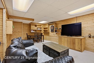 Your Dream Homestead Awaits: 3-Bedroom Log Home with Exceptional - photo 47