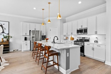Welcome to this stunning home with a gorgeous heated pool in The - photo 9