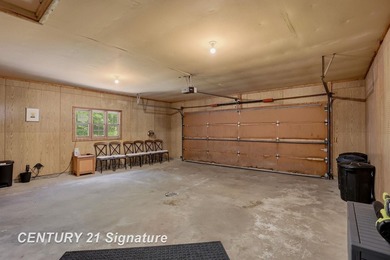 Your Dream Homestead Awaits: 3-Bedroom Log Home with Exceptional - photo 50