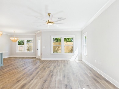 Welcome to 316 Boxer Ave in Niceville! This beautiful two-story - photo 4