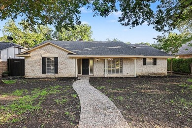 Charming one-story home located in the heart of Richardson - photo 1