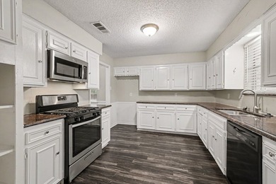 Charming one-story home located in the heart of Richardson - photo 7