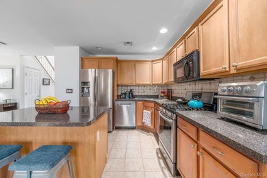 Beautifully maintained townhome style home in coveted Willow - photo 10