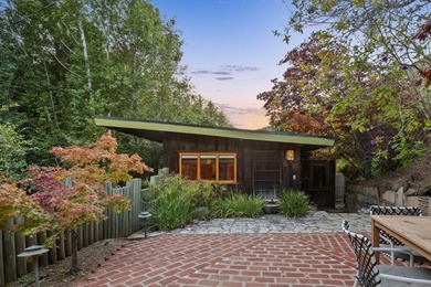 A great property with flexibility for families and friends to - photo 1