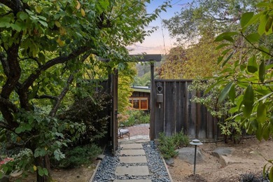 A great property with flexibility for families and friends to - photo 2