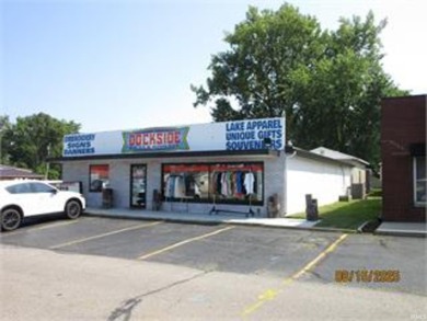 Lake Wawasee Commercial For Sale in Syracuse Indiana
