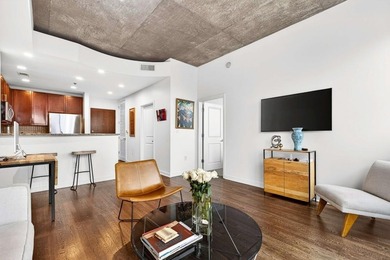 Live an affordable luxury life in the heart of Midtown. This 1