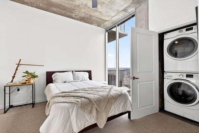 Live an affordable luxury life in the heart of Midtown. This 1