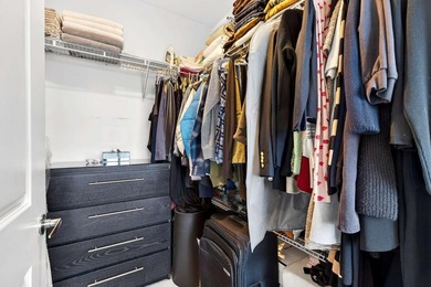 Live an affordable luxury life in the heart of Midtown. This 1