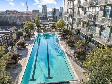 Live an affordable luxury life in the heart of Midtown. This 1